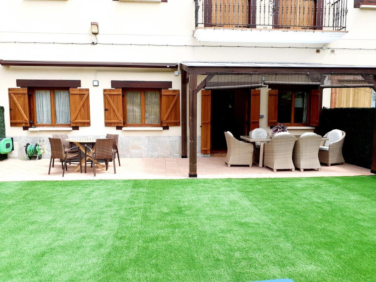 Apartamento Con Jardin Marbles Ескарай Екстериор снимка