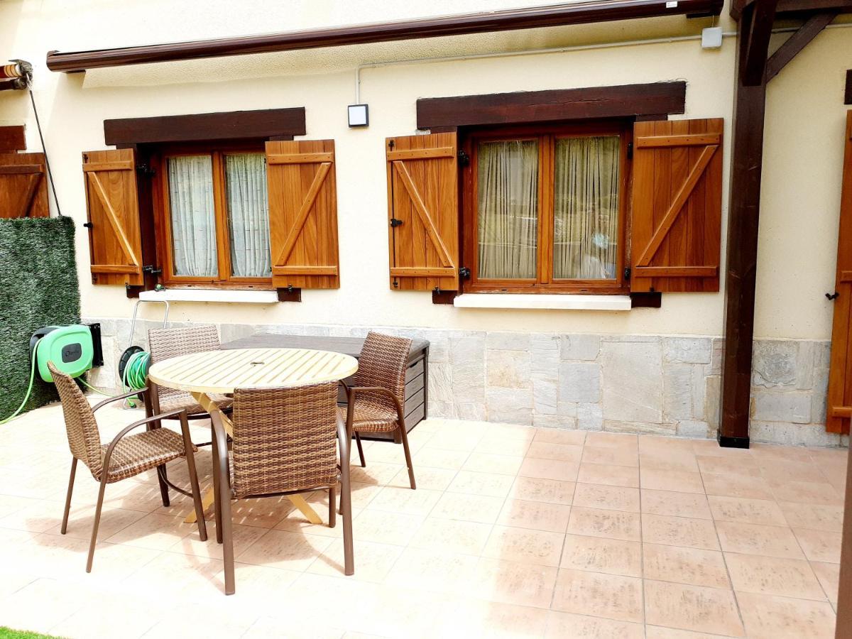 Apartamento Con Jardin Marbles Ескарай Екстериор снимка